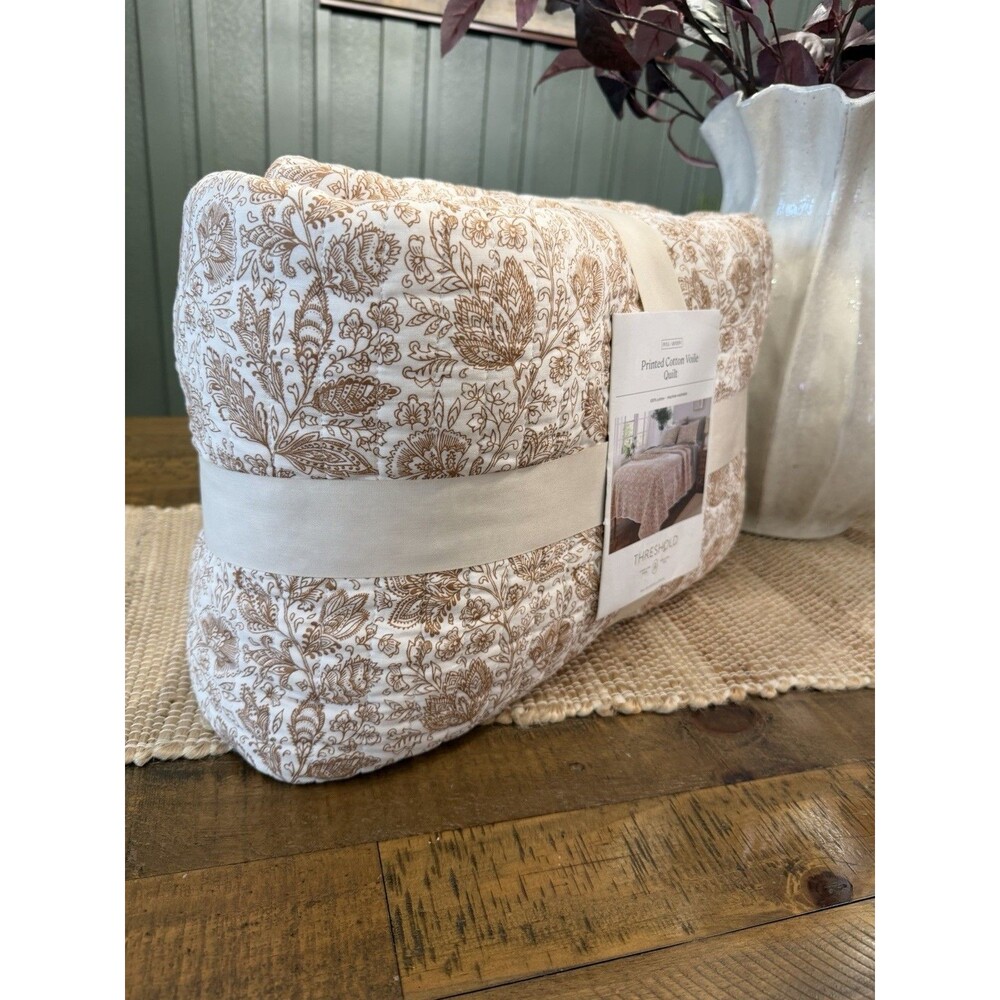 Full/Queen Printed Cotton Voile Tonal Floral Quilt Ivory/Camel - Threshold NEW - Picture 4 of 7